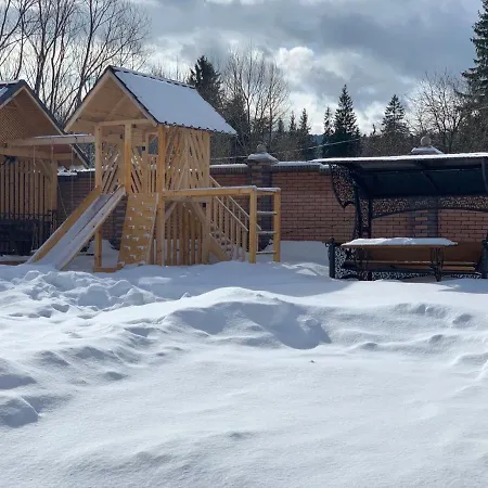 чорногора Πανσιόν 4*